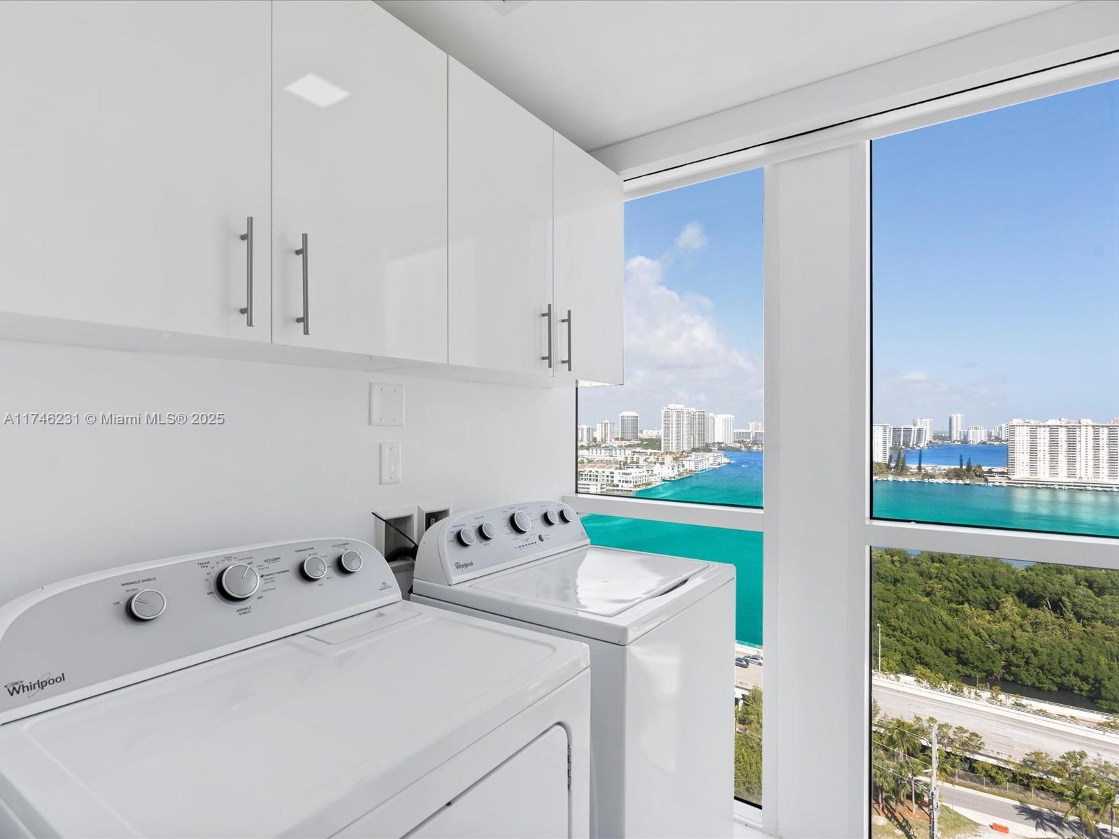 400 SUNNY ISLES CONDO WES - Residential