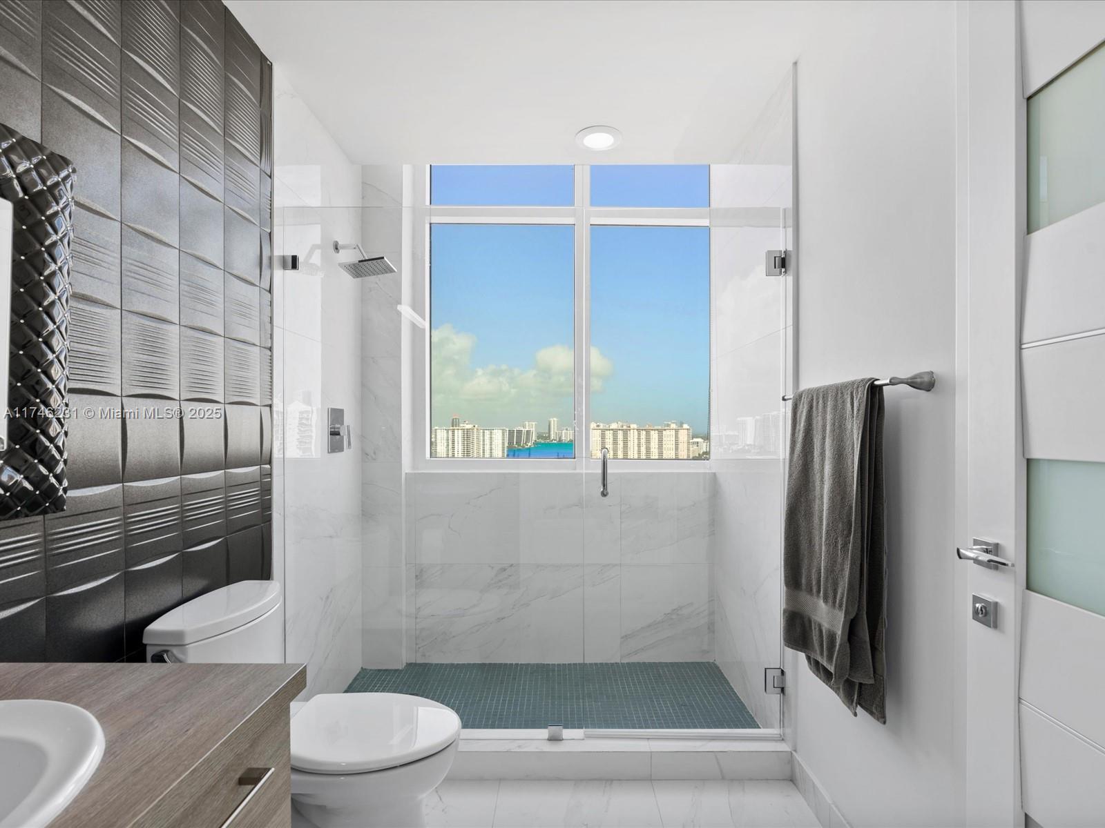 400 SUNNY ISLES CONDO WES - Residential