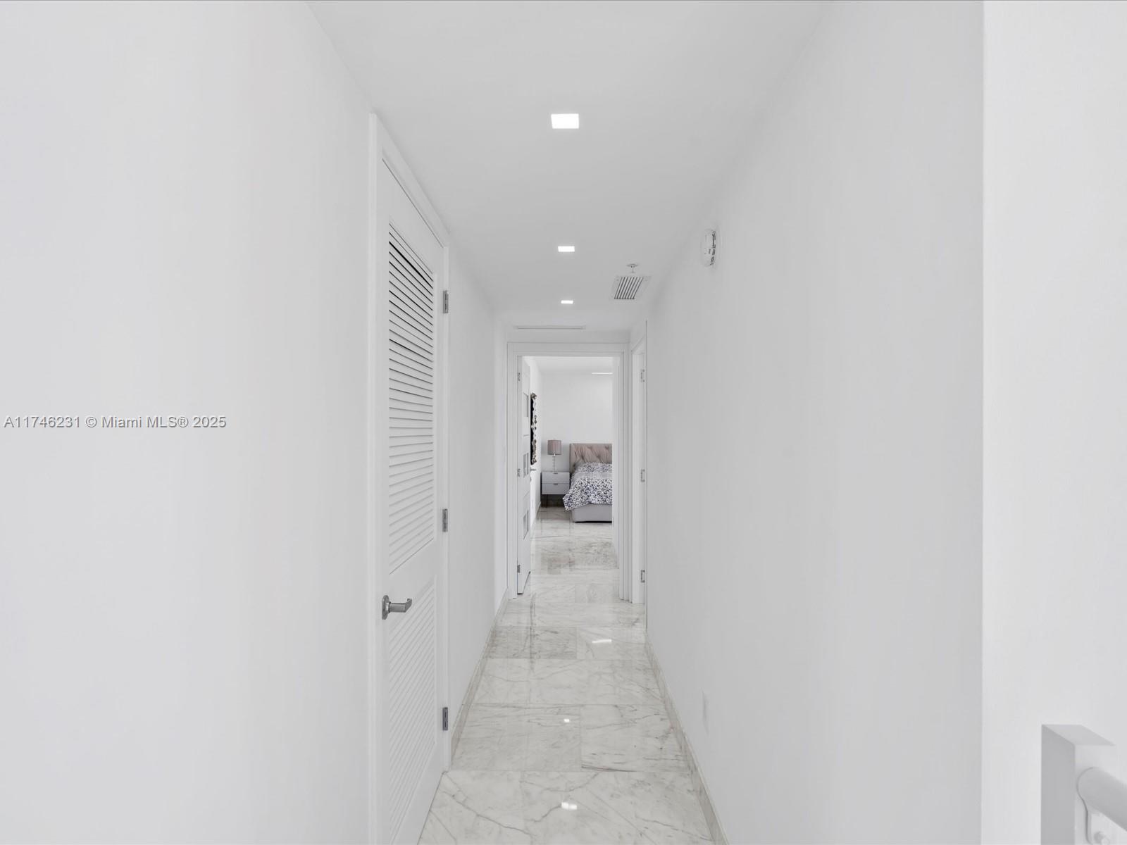 400 SUNNY ISLES CONDO WES - Residential