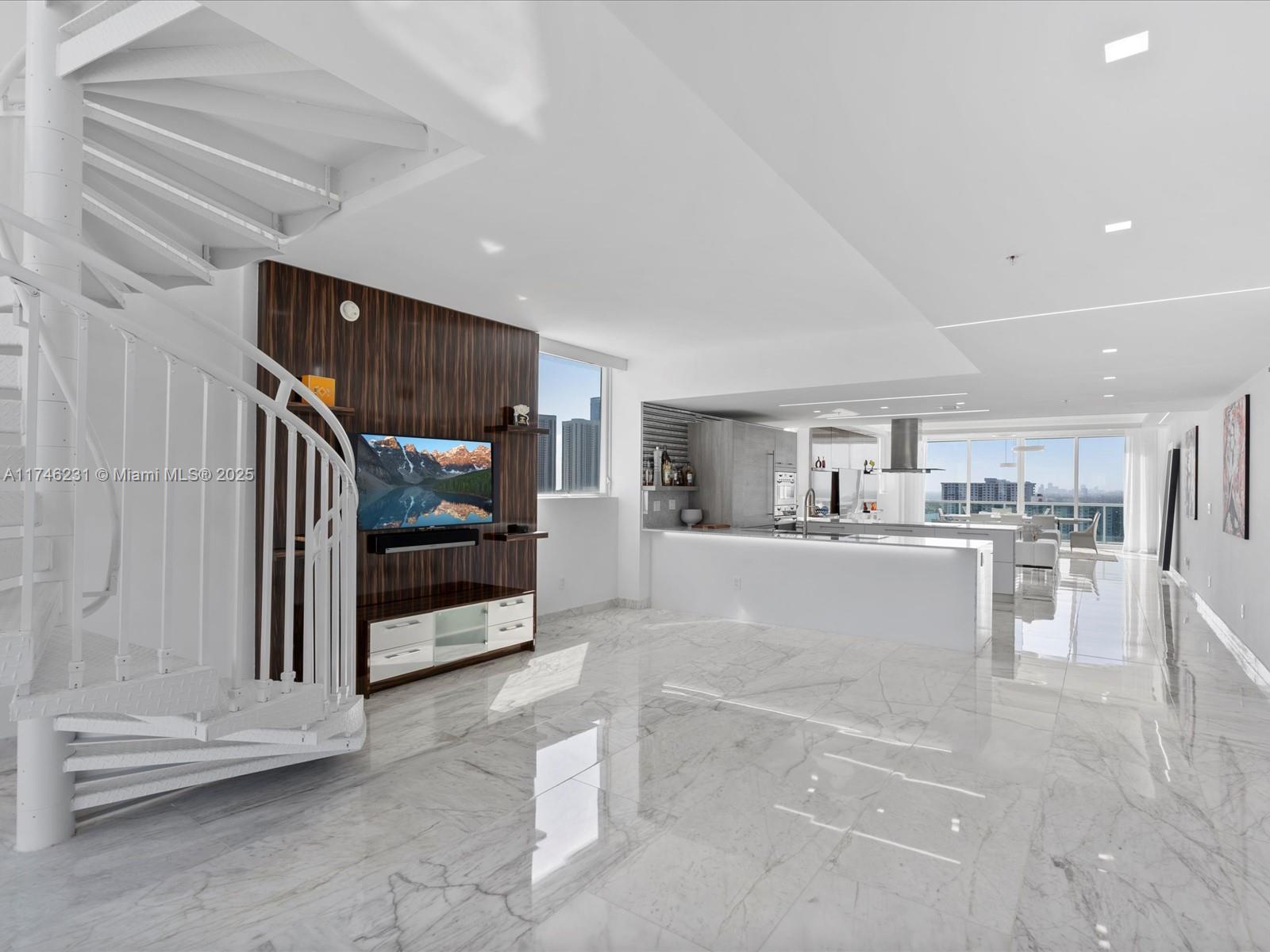 400 Sunny Isles Blvd 2008