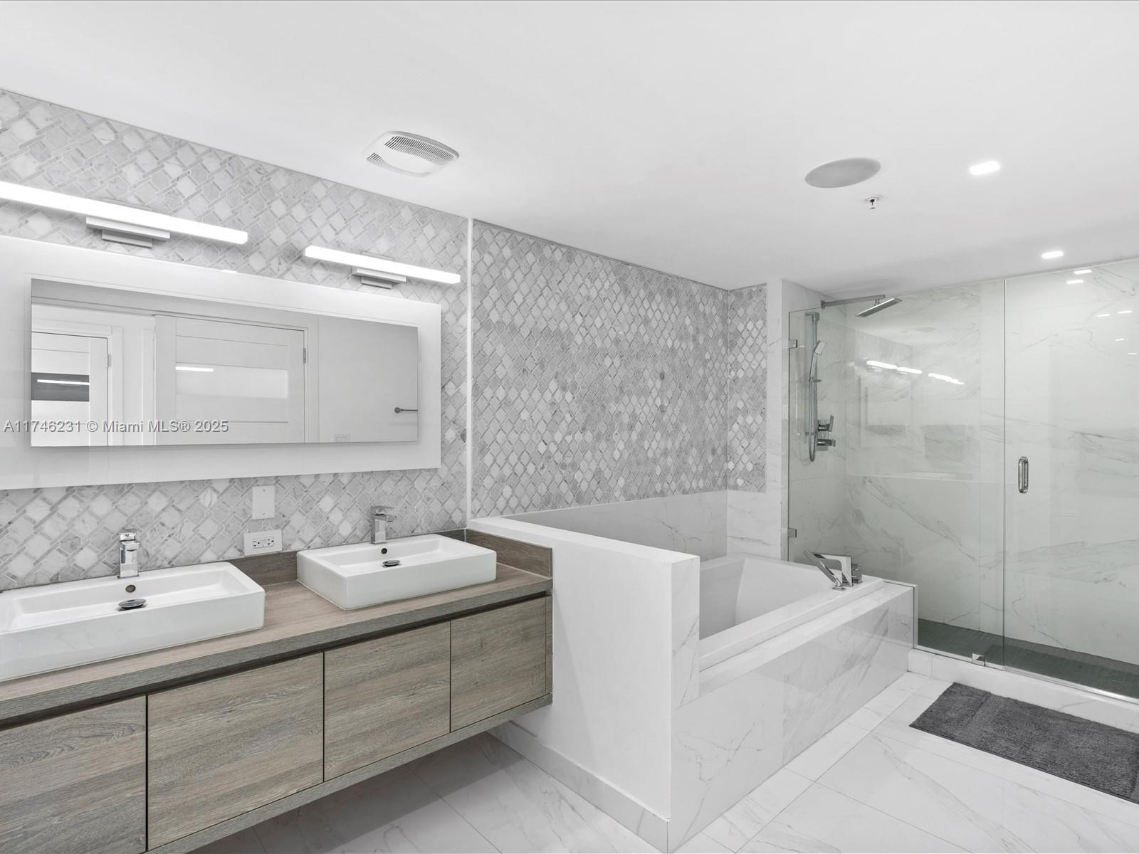 400 SUNNY ISLES CONDO WES - Residential