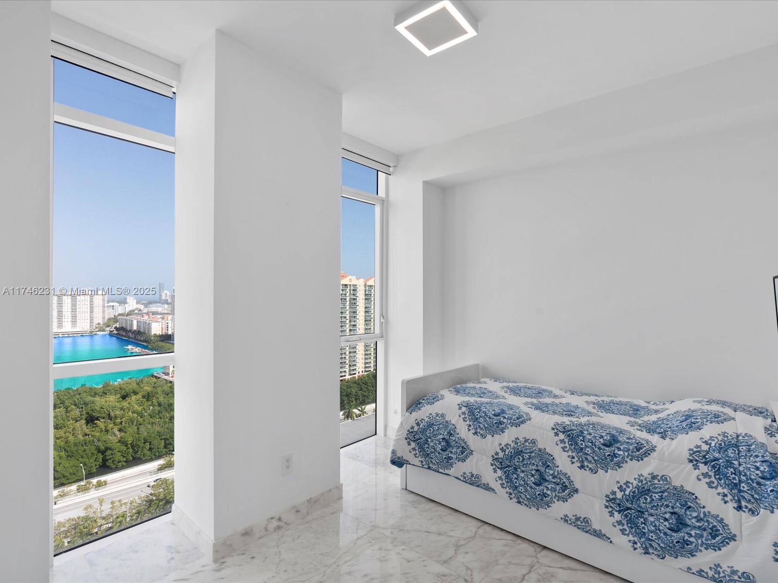 400 SUNNY ISLES CONDO WES - Residential