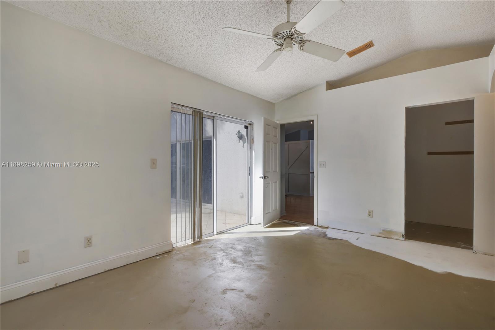 CHAPEL TRAIL REPLAT - Residential