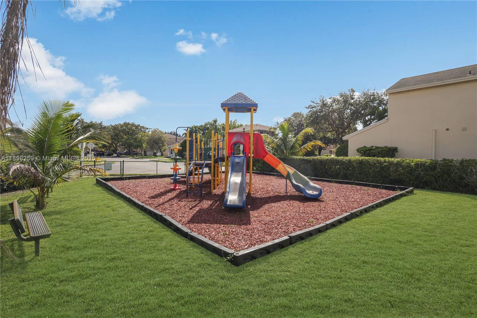 CHAPEL TRAIL REPLAT - Residential