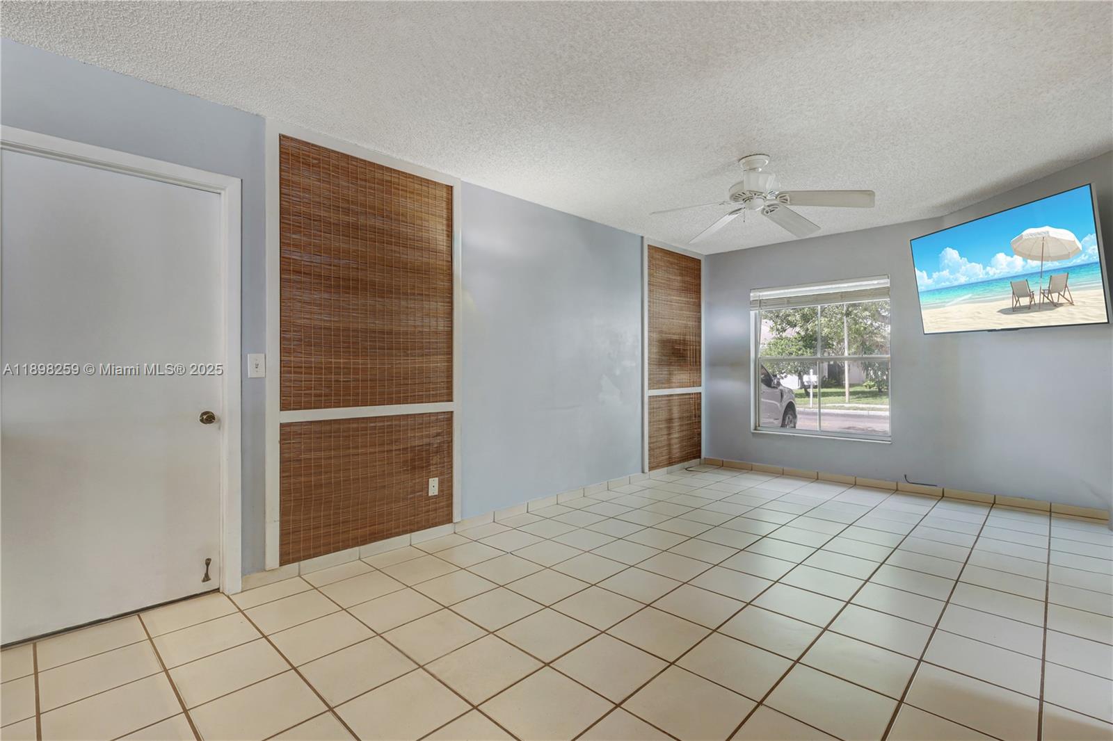 CHAPEL TRAIL REPLAT - Residential