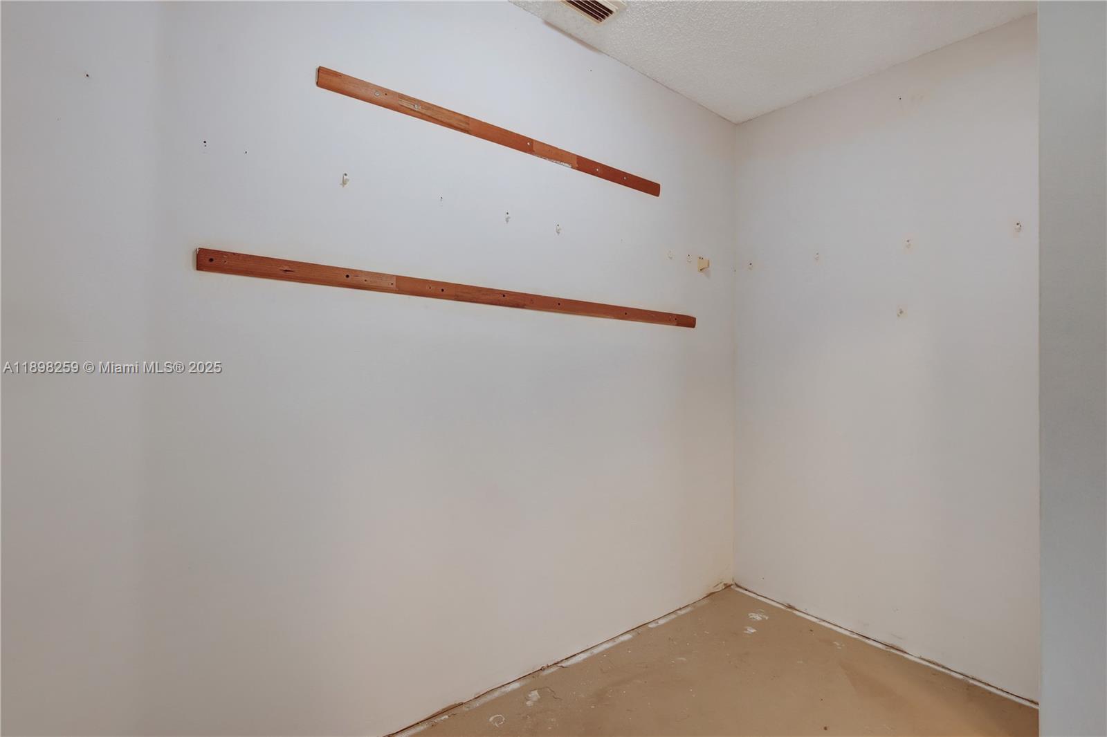 CHAPEL TRAIL REPLAT - Residential