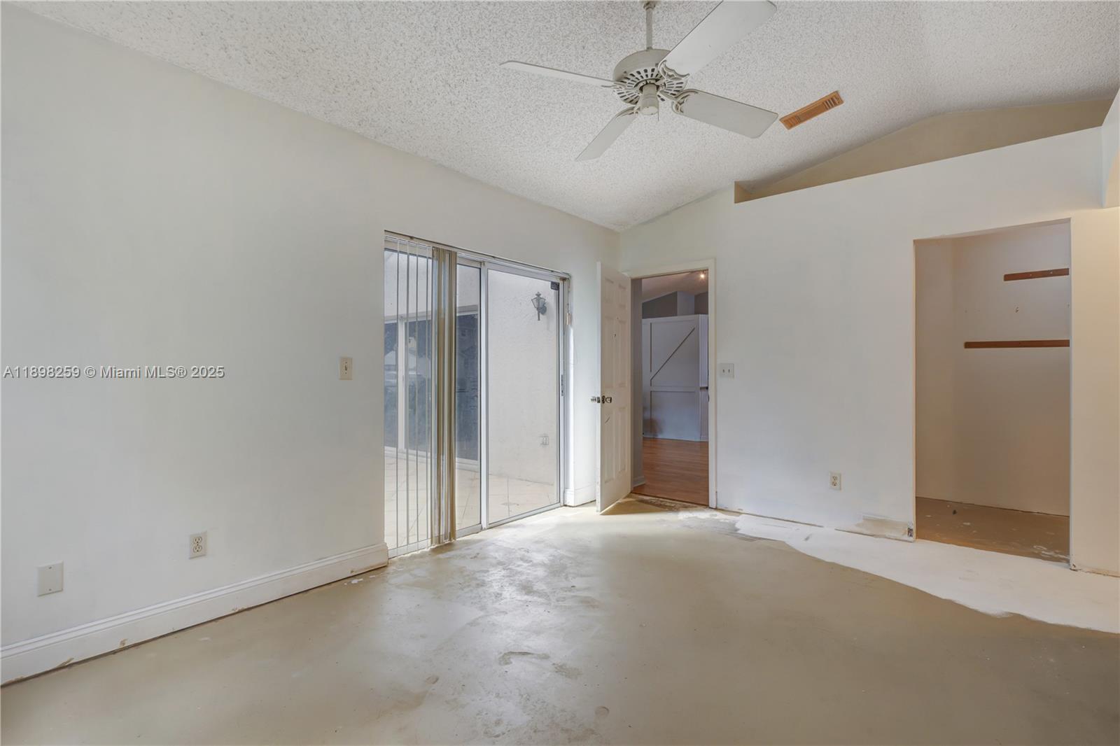 CHAPEL TRAIL REPLAT - Residential