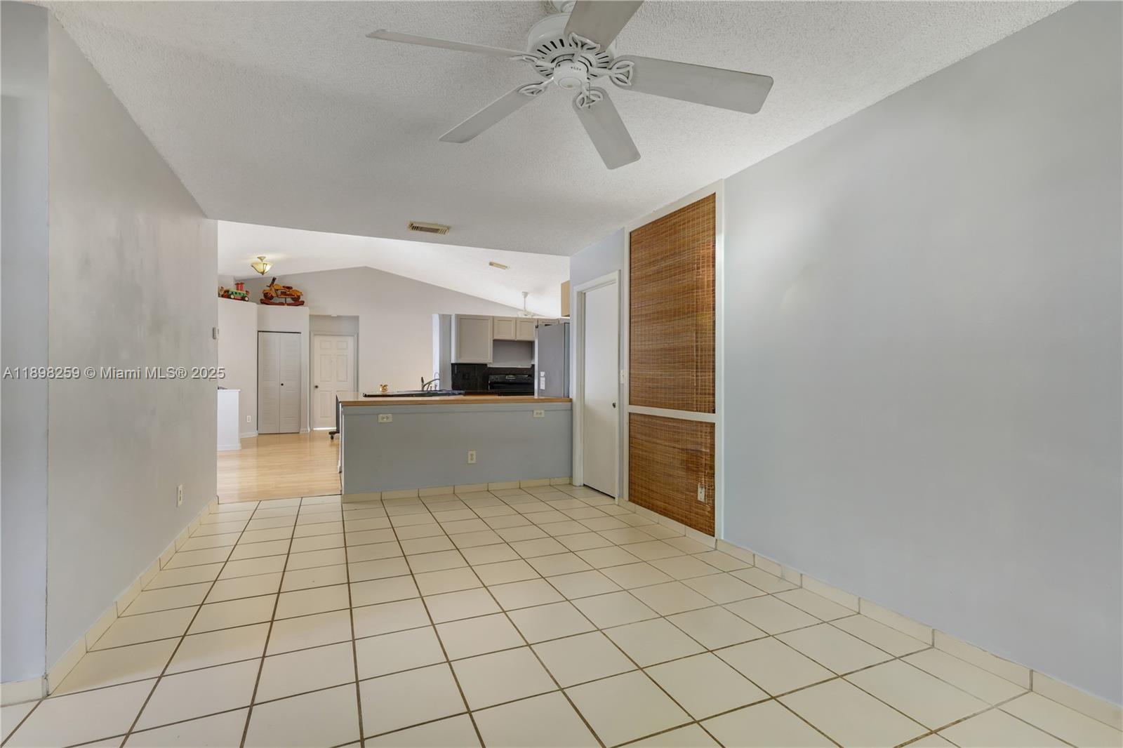 CHAPEL TRAIL REPLAT - Residential