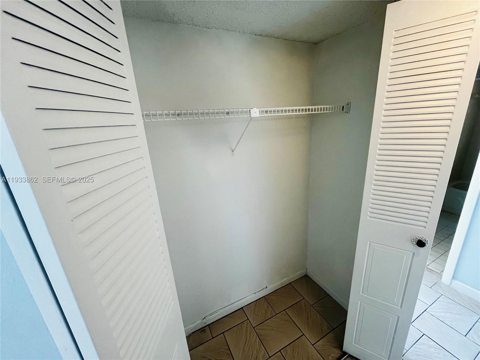 COURTYARDS OF BROWARD CON - Residential Lease