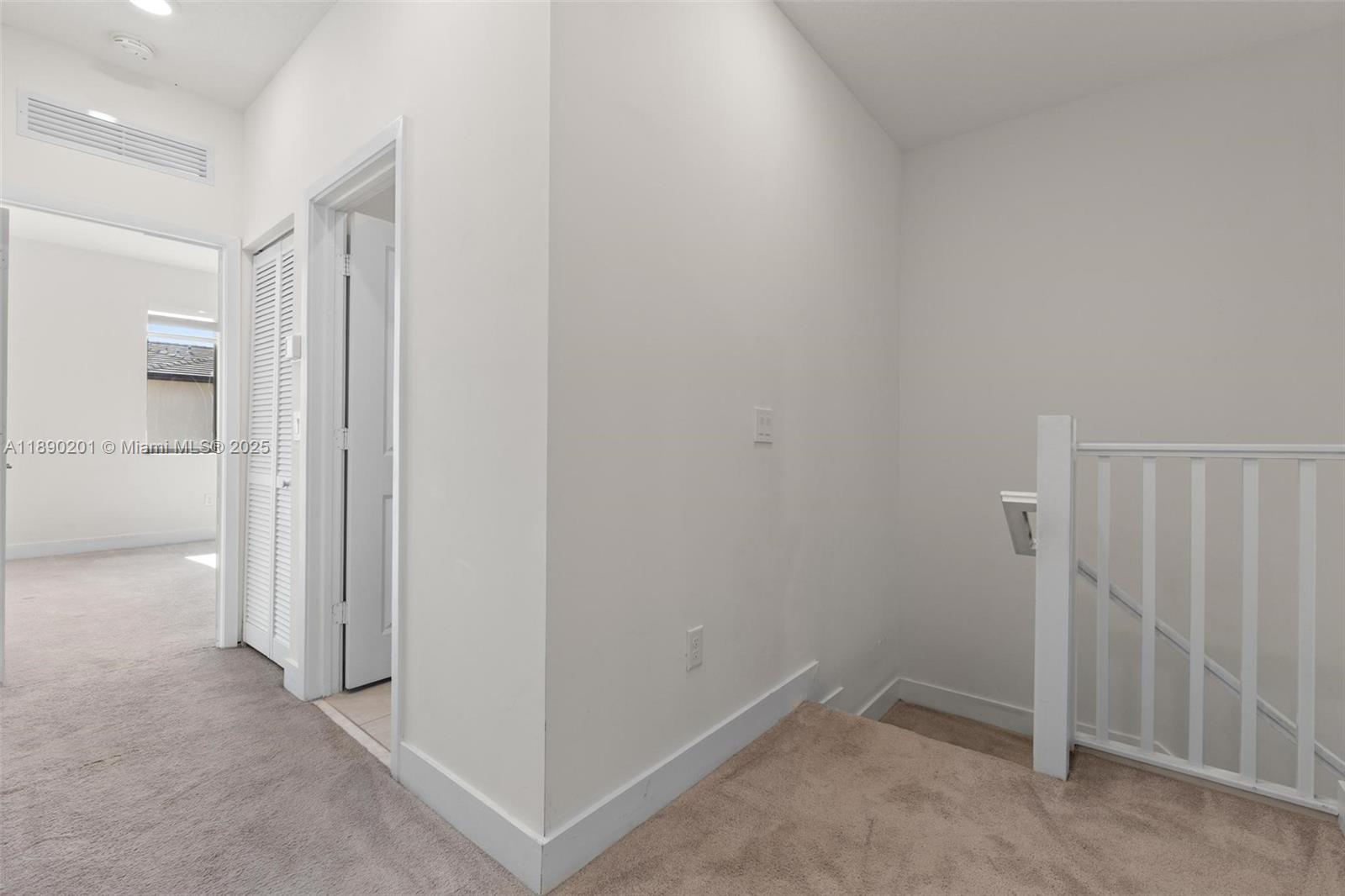 DOWNTOWN DORAL SOUTH PHAS - Residential Lease