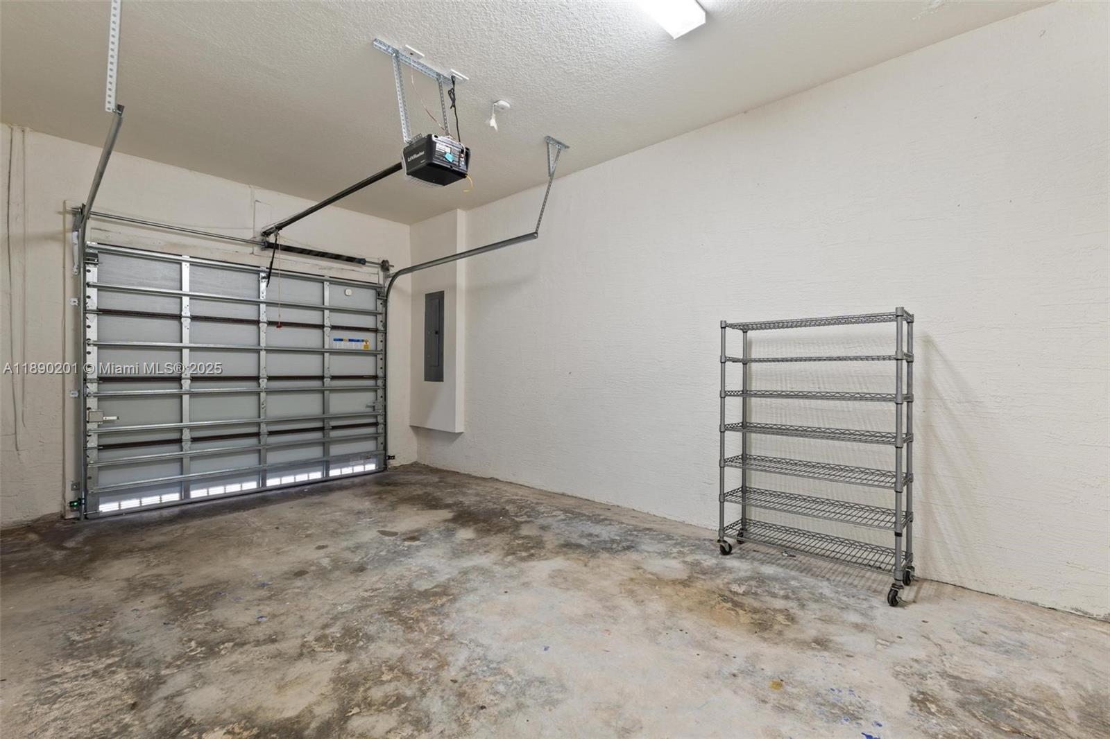 DOWNTOWN DORAL SOUTH PHAS - Residential Lease