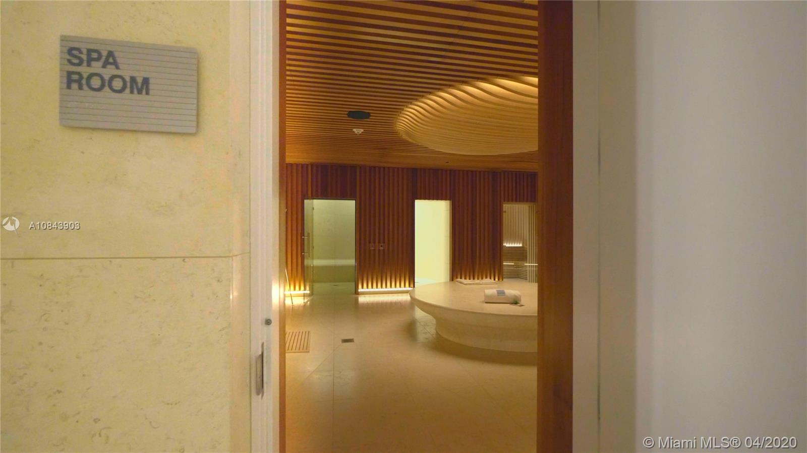 Eighty Seven Park - Residential