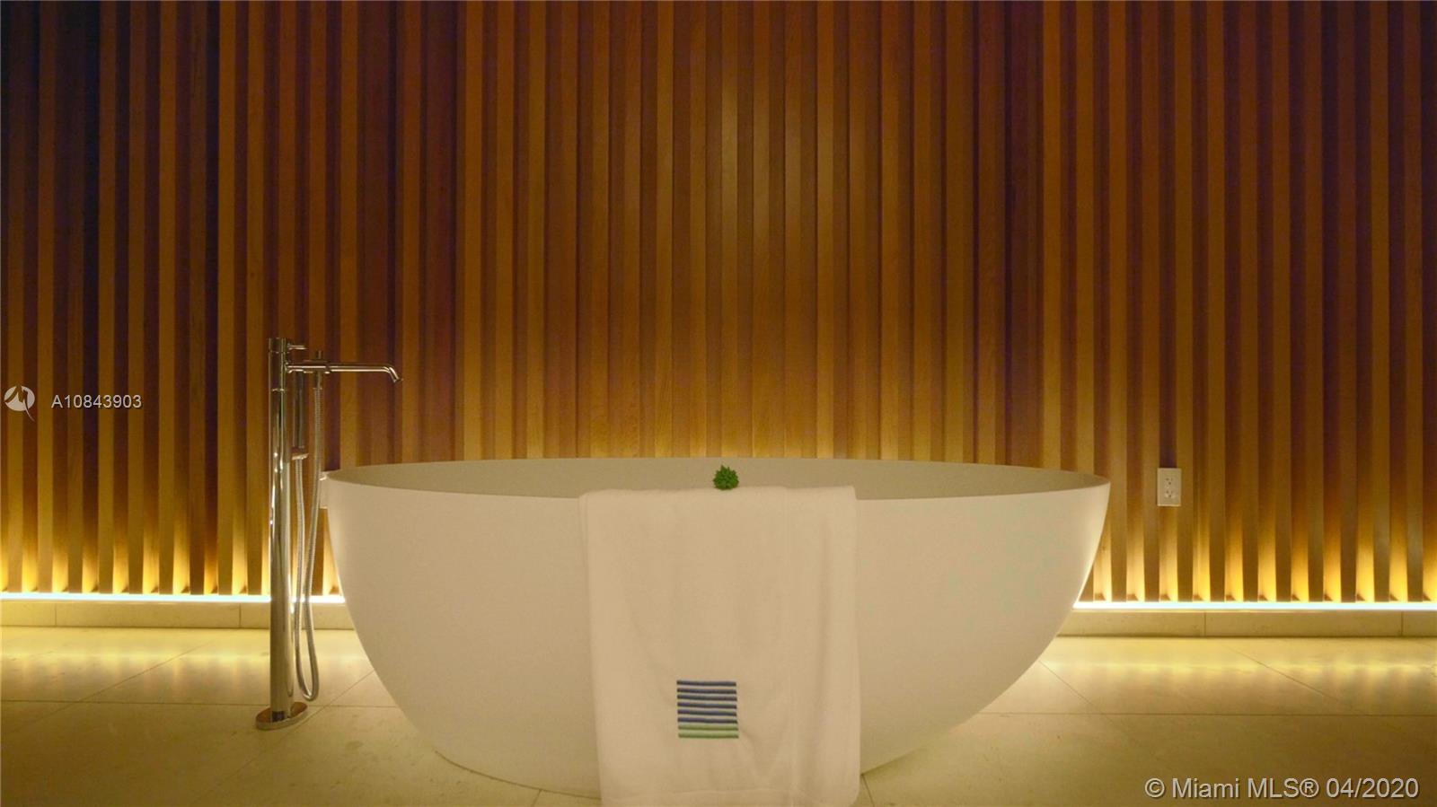 Eighty Seven Park - Residential