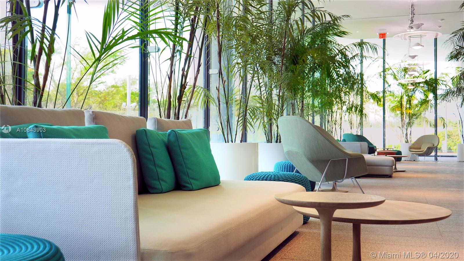 Eighty Seven Park - Residential