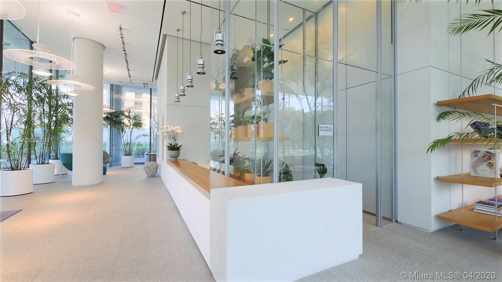 Eighty Seven Park - Residential