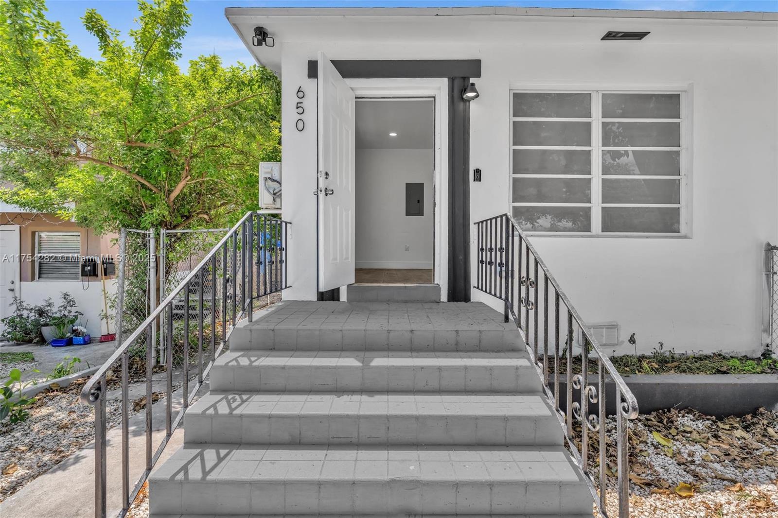 Rental Property at 650 Sw 5th St 1, Miami, Broward County, Florida - Bedrooms: 1 
Bathrooms: 1  - $1,995 MO.