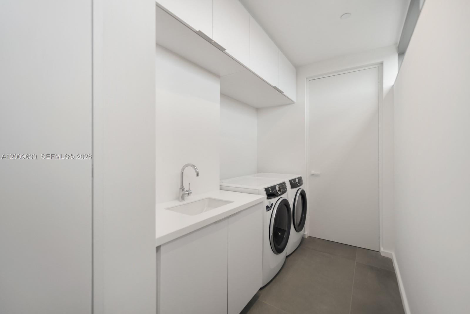 2000 OCEAN CONDO - Residential