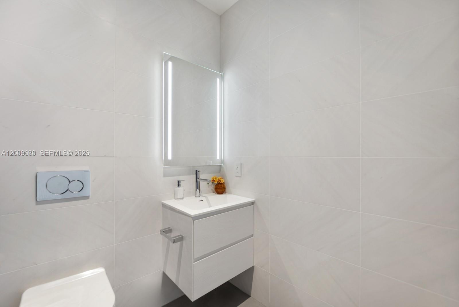 2000 OCEAN CONDO - Residential