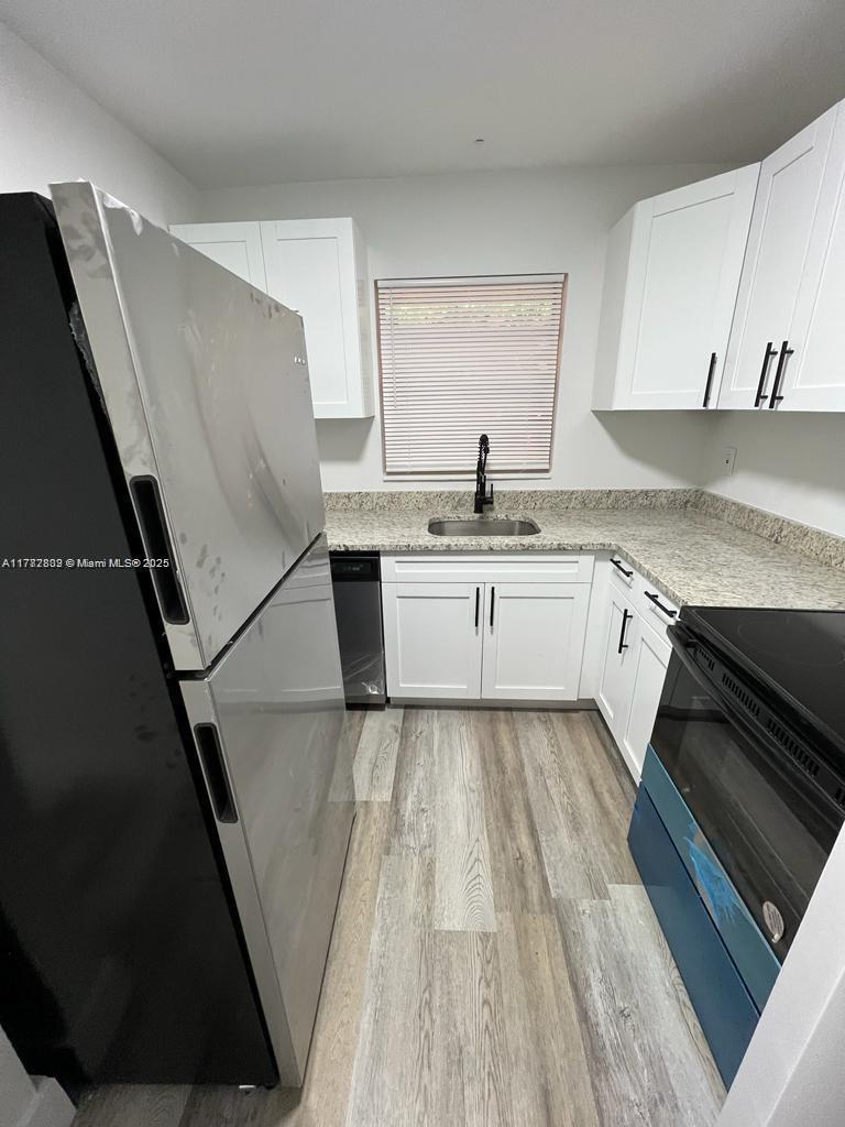904 Sw 10th St 1-3, Hallandale Beach, Broward County, Florida - 2 Bedrooms  
1 Bathrooms - 