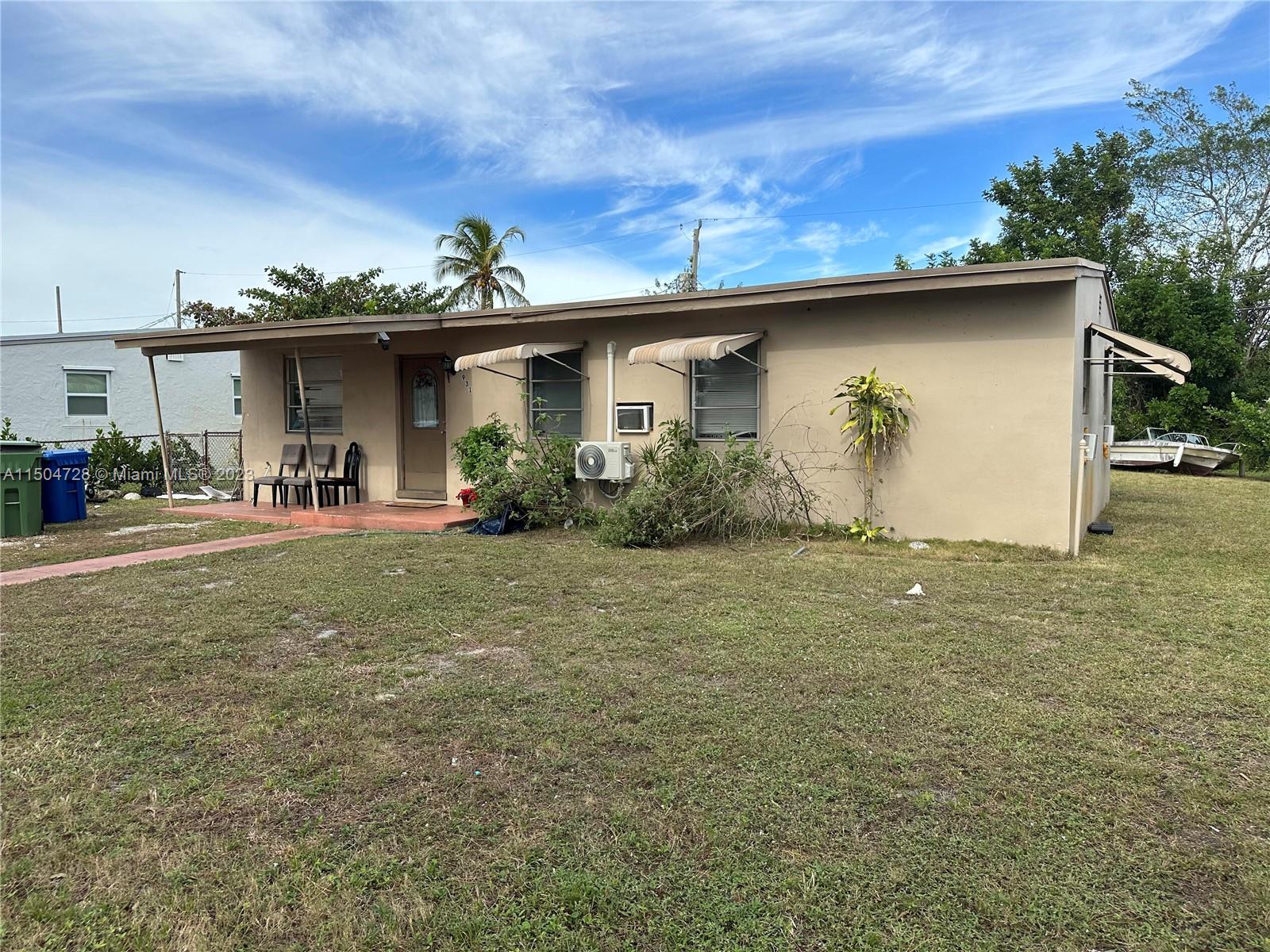 Property for Sale at 931 Chateau Park Dr, Fort Lauderdale, Broward County, Florida - Bedrooms: 3 
Bathrooms: 1  - $335,000
