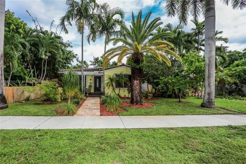 Photo of 1515 Harrison St, Hollywood, FL 33020 (MLS # A11875417)