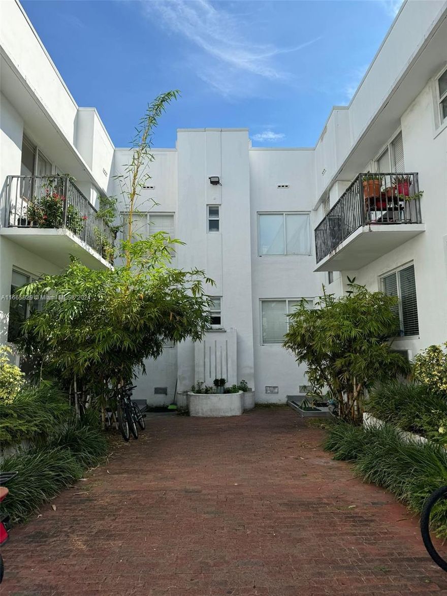 Stunning and cozy property in the heart of Miami Beach. Across the street from Surfside park. Walking distance to the beach.
