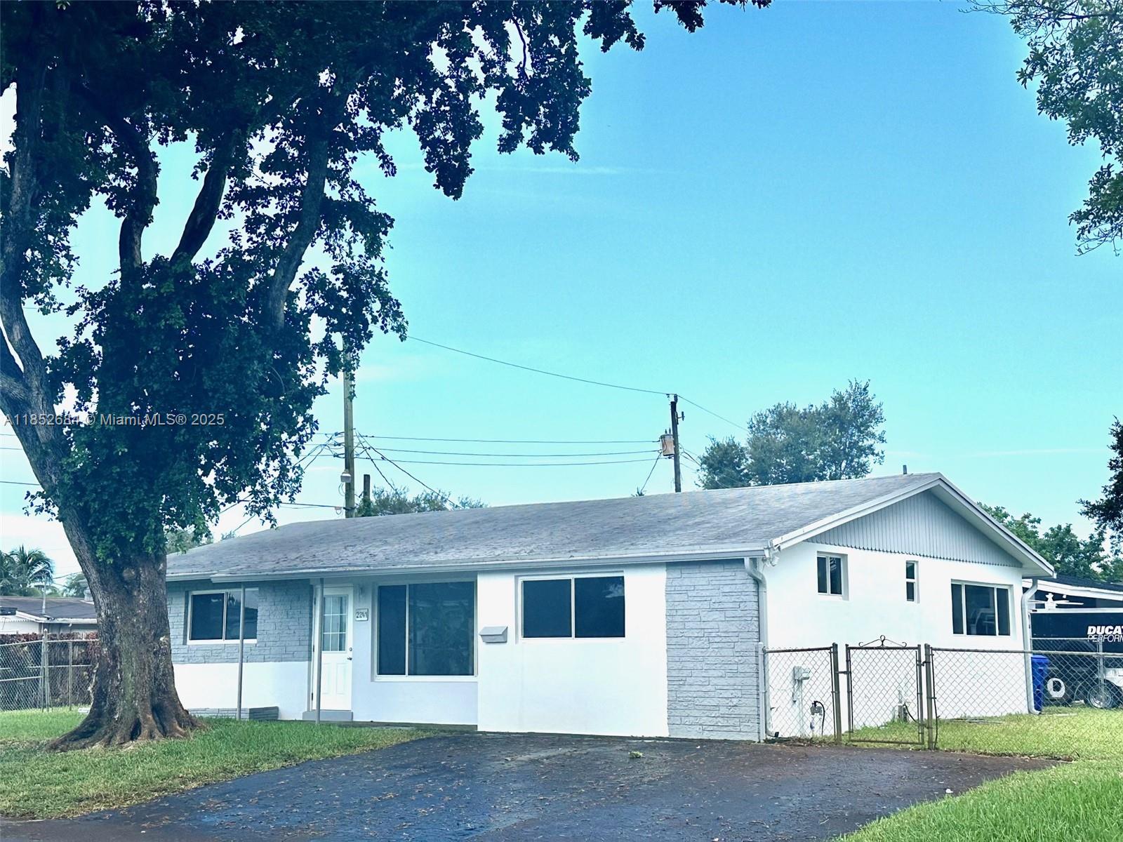 2241 N 57th Way