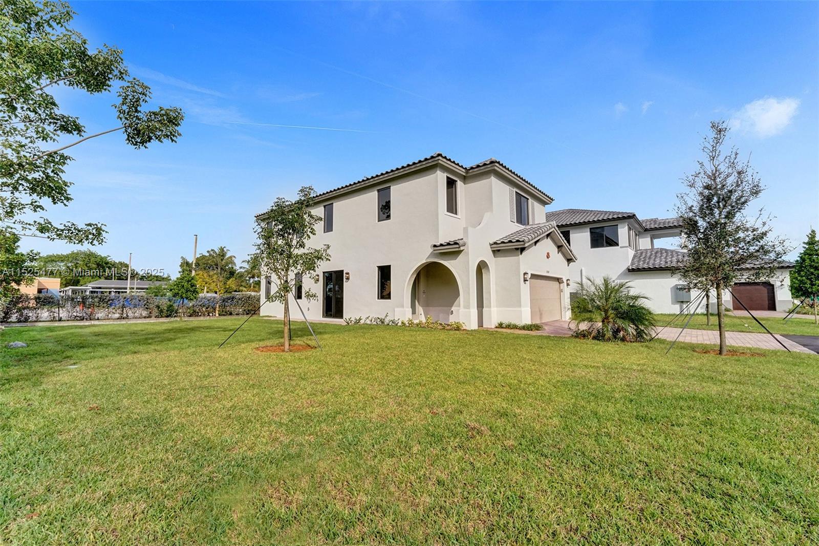 Property for Sale at 13145 Addilyn Ct, Davie, Broward County, Florida - Bedrooms: 5 
Bathrooms: 3  - $1,050,000