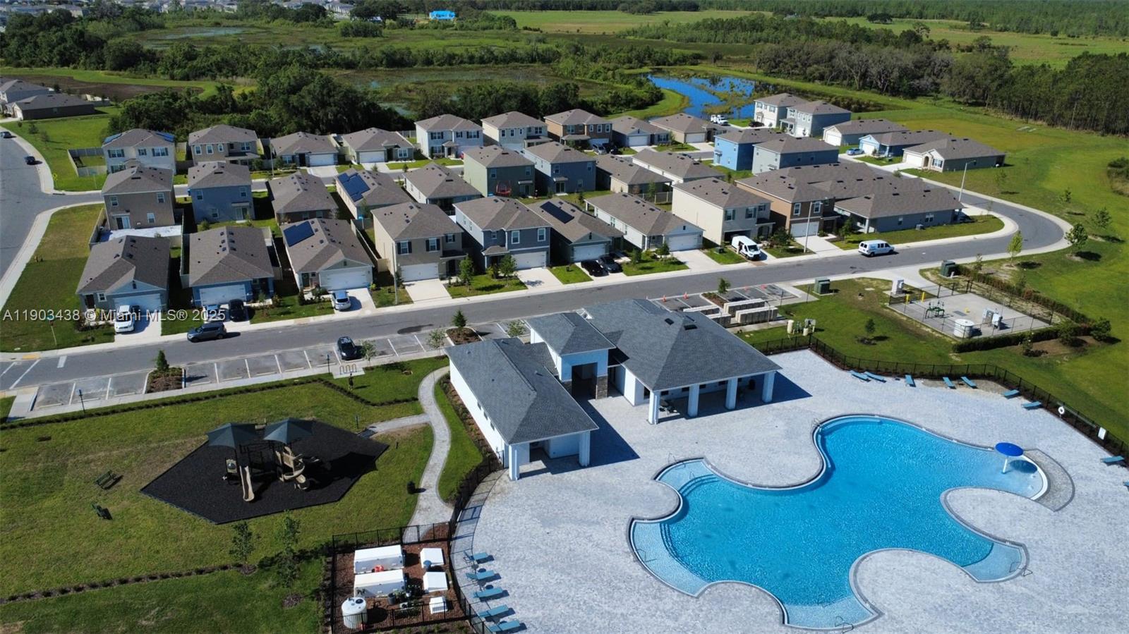 CASCADES, Davenport - Residential