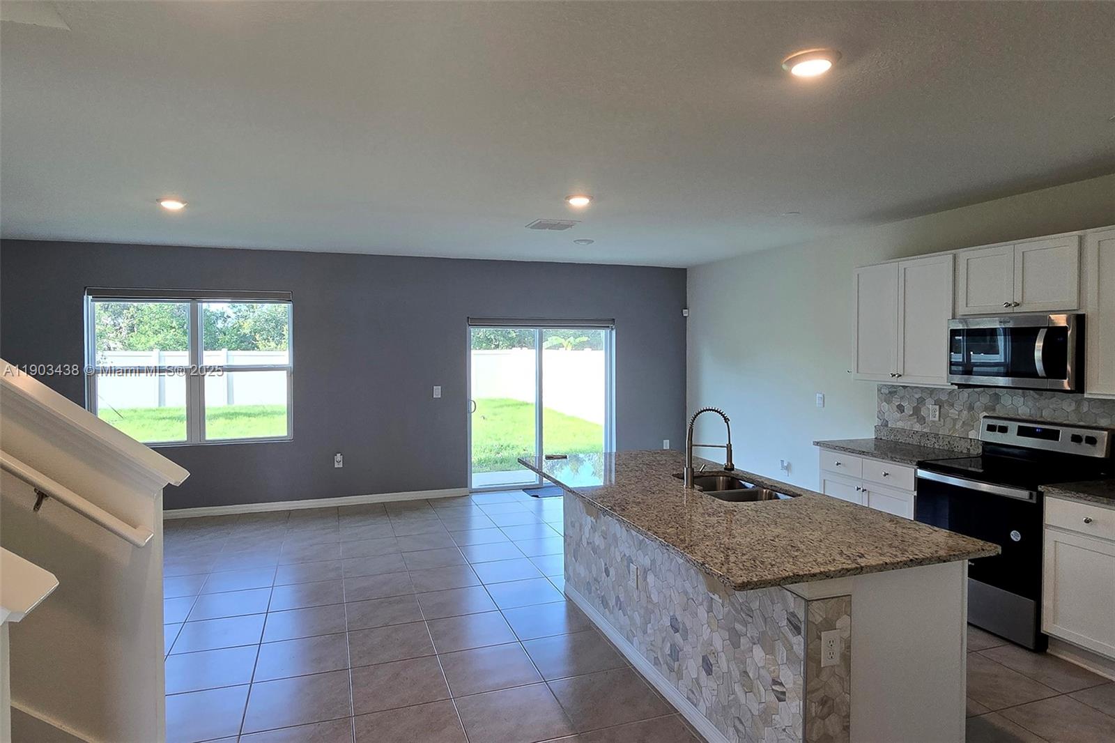 CASCADES, Davenport - Residential