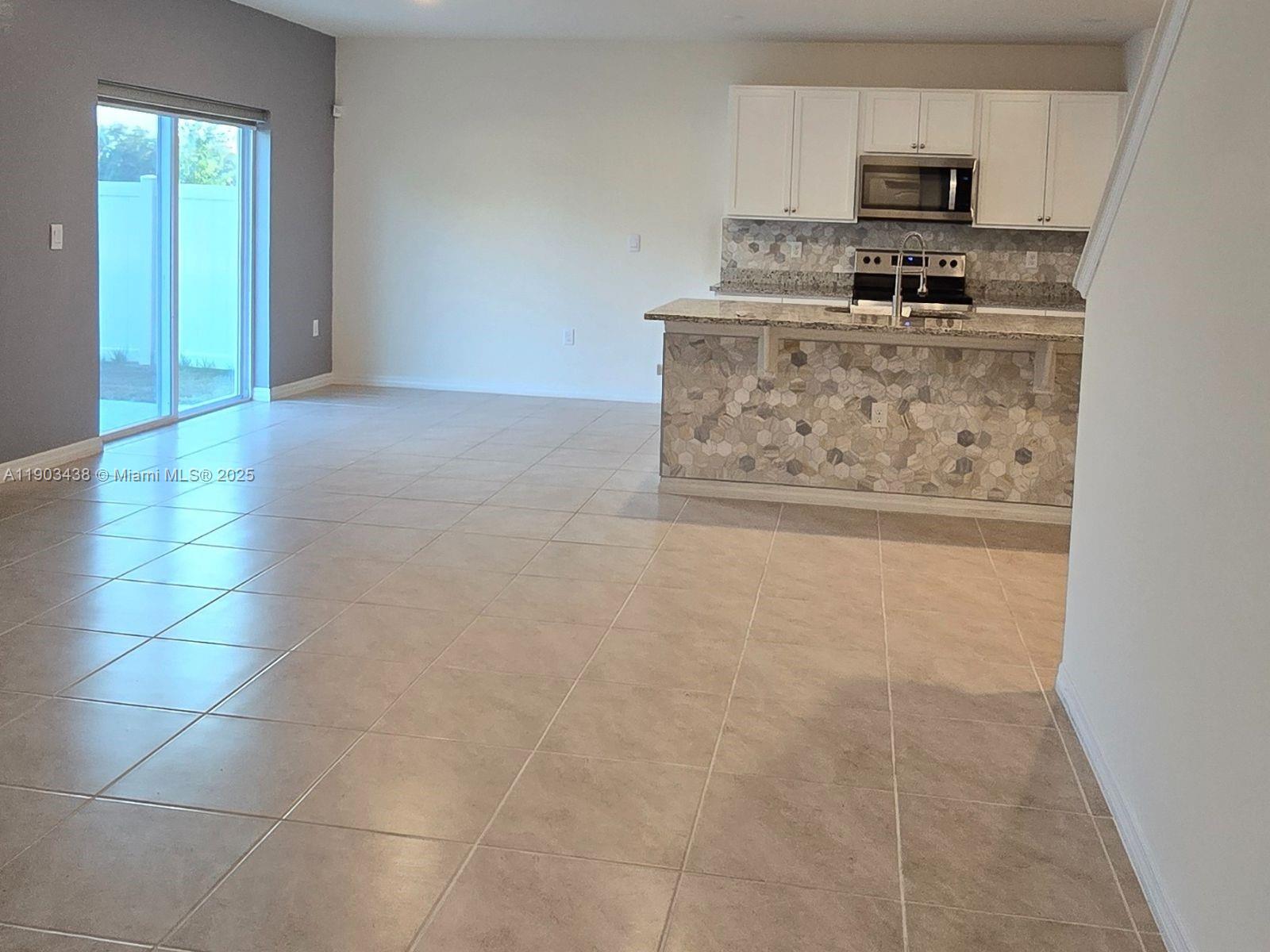 CASCADES, Davenport - Residential