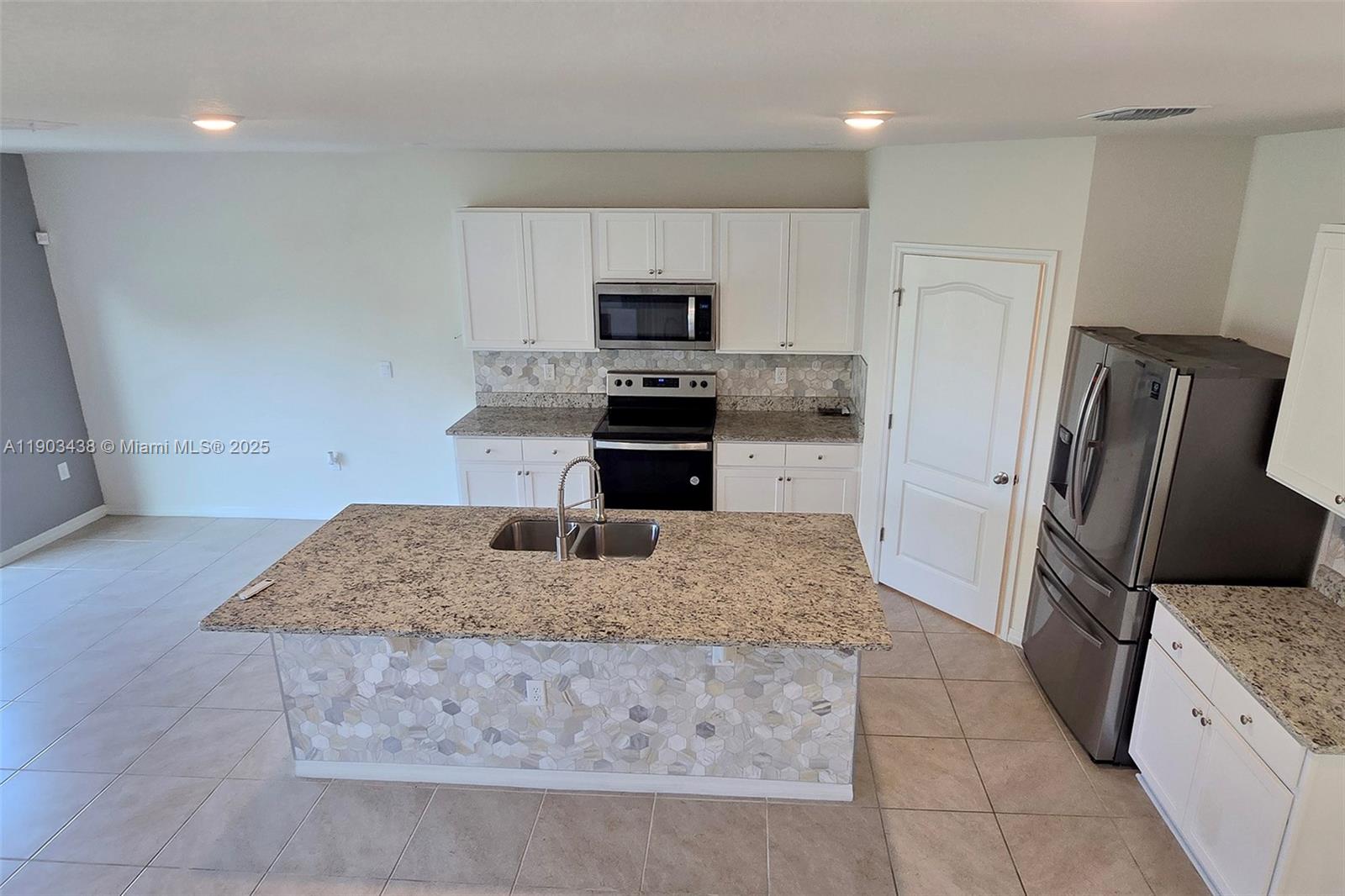 CASCADES, Davenport - Residential