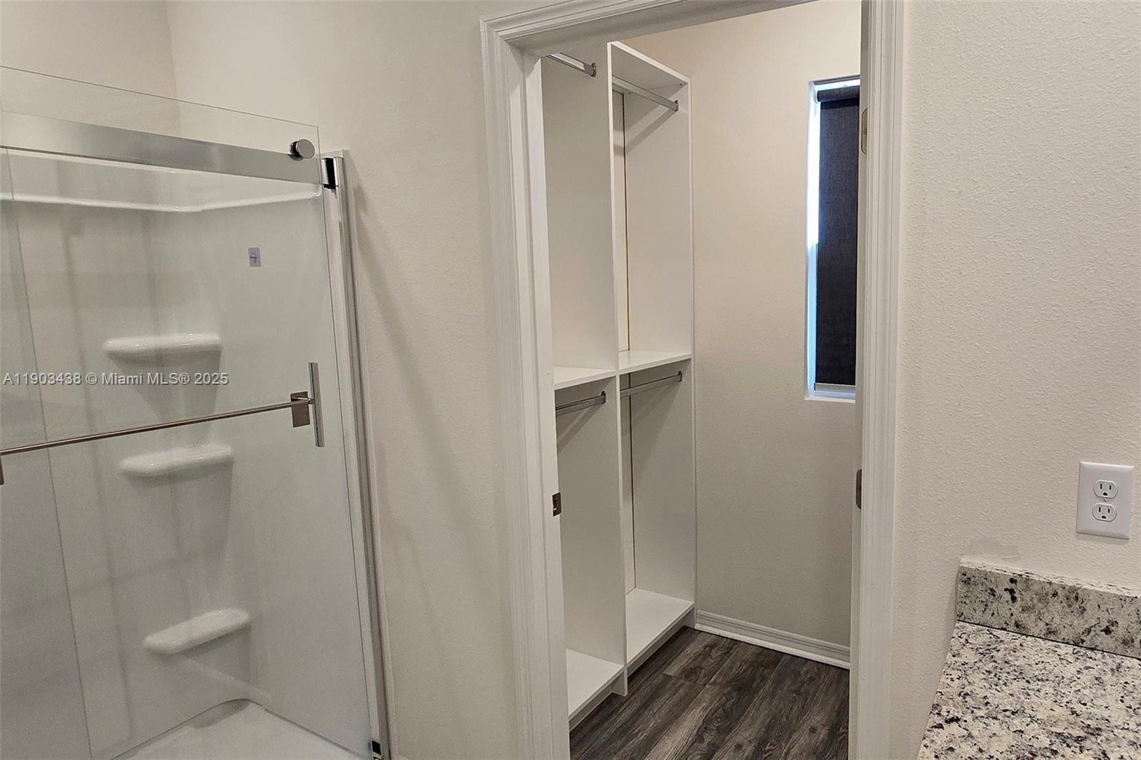 CASCADES, Davenport - Residential