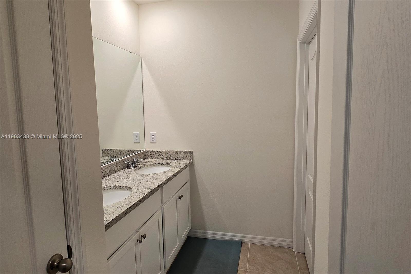 CASCADES, Davenport - Residential