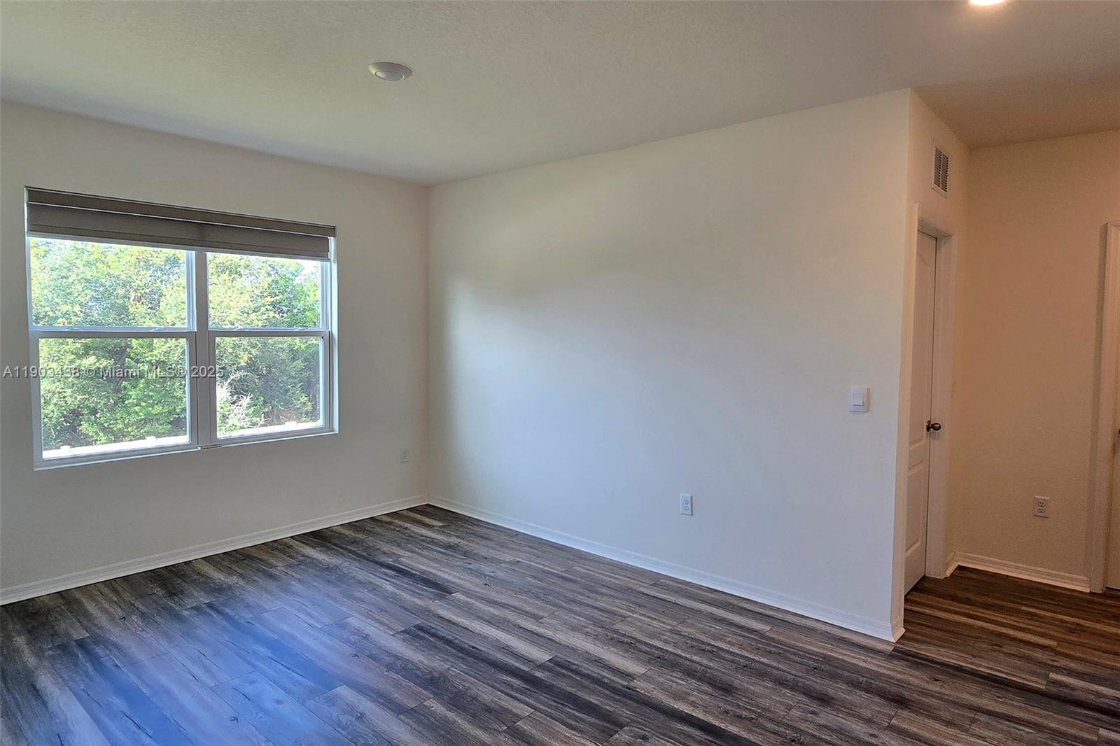 CASCADES, Davenport - Residential