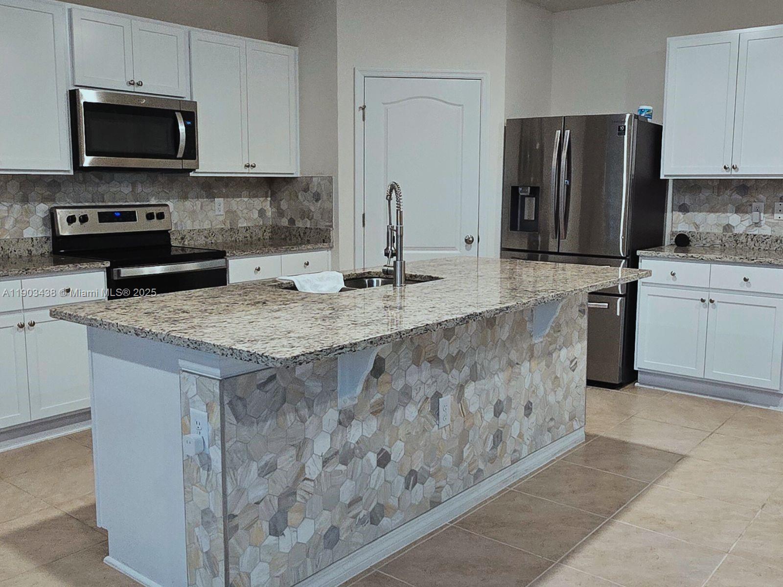 CASCADES, Davenport - Residential