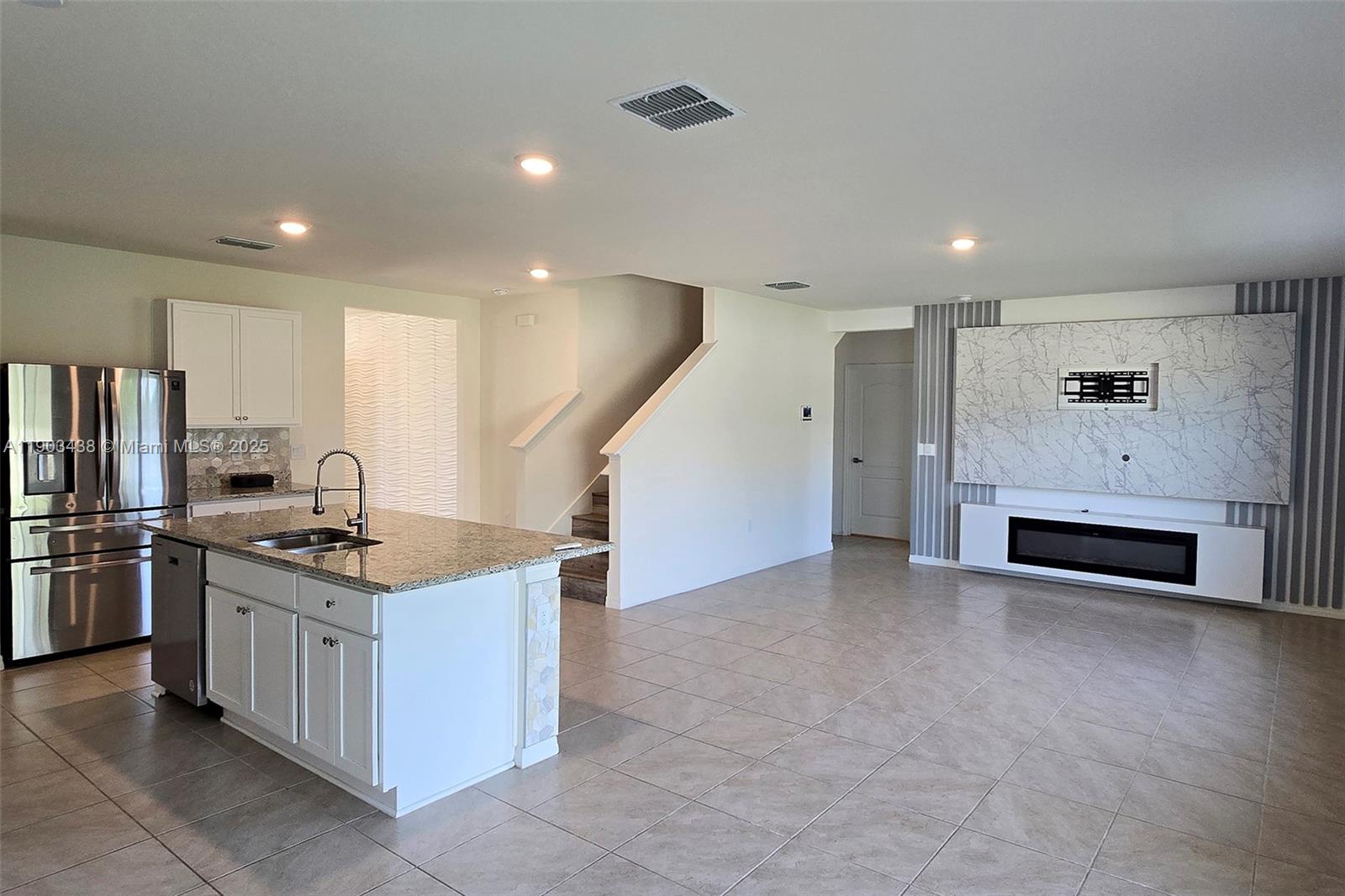 CASCADES, Davenport - Residential