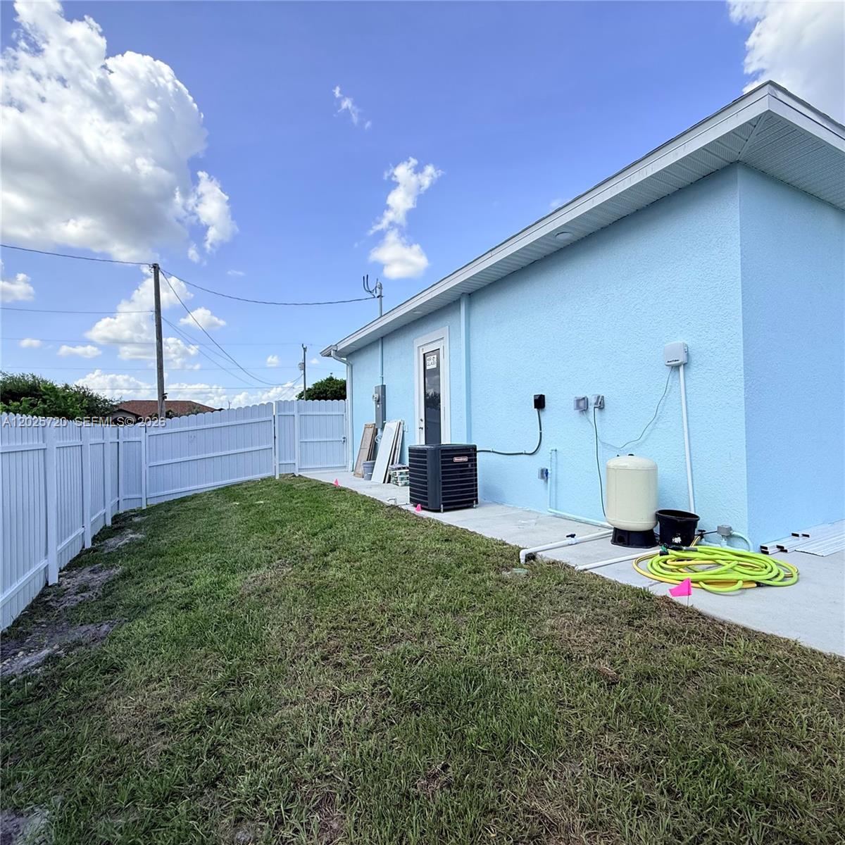 LEHIGH ACRES - Residential