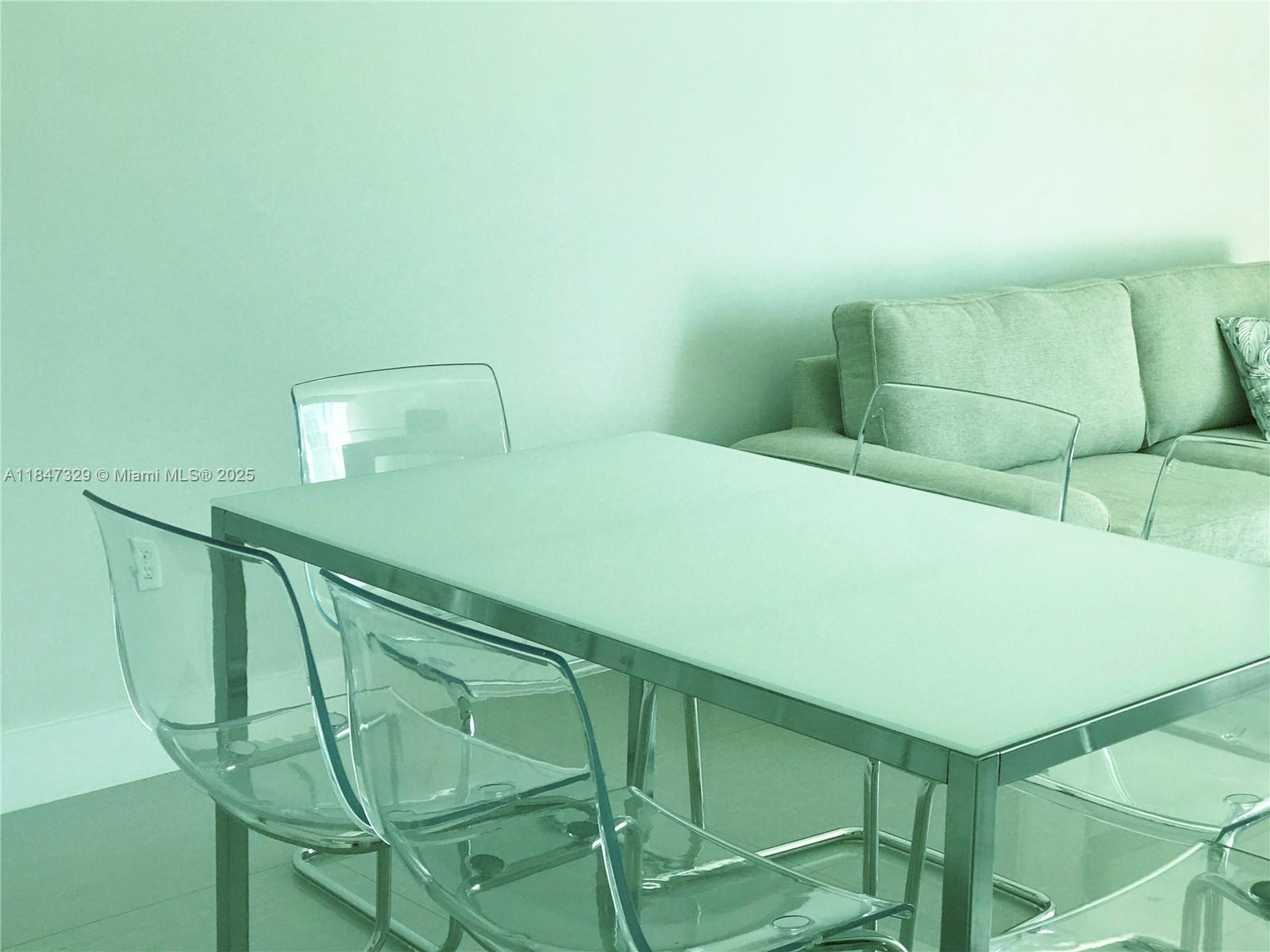 VIZCAYNE SOUTH CONDO - Residential