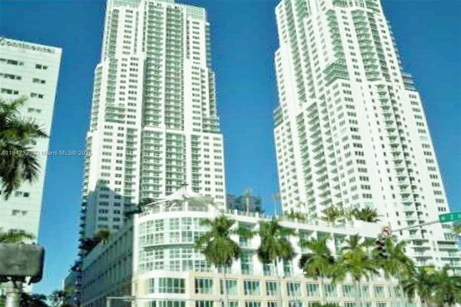 VIZCAYNE SOUTH CONDO - Residential