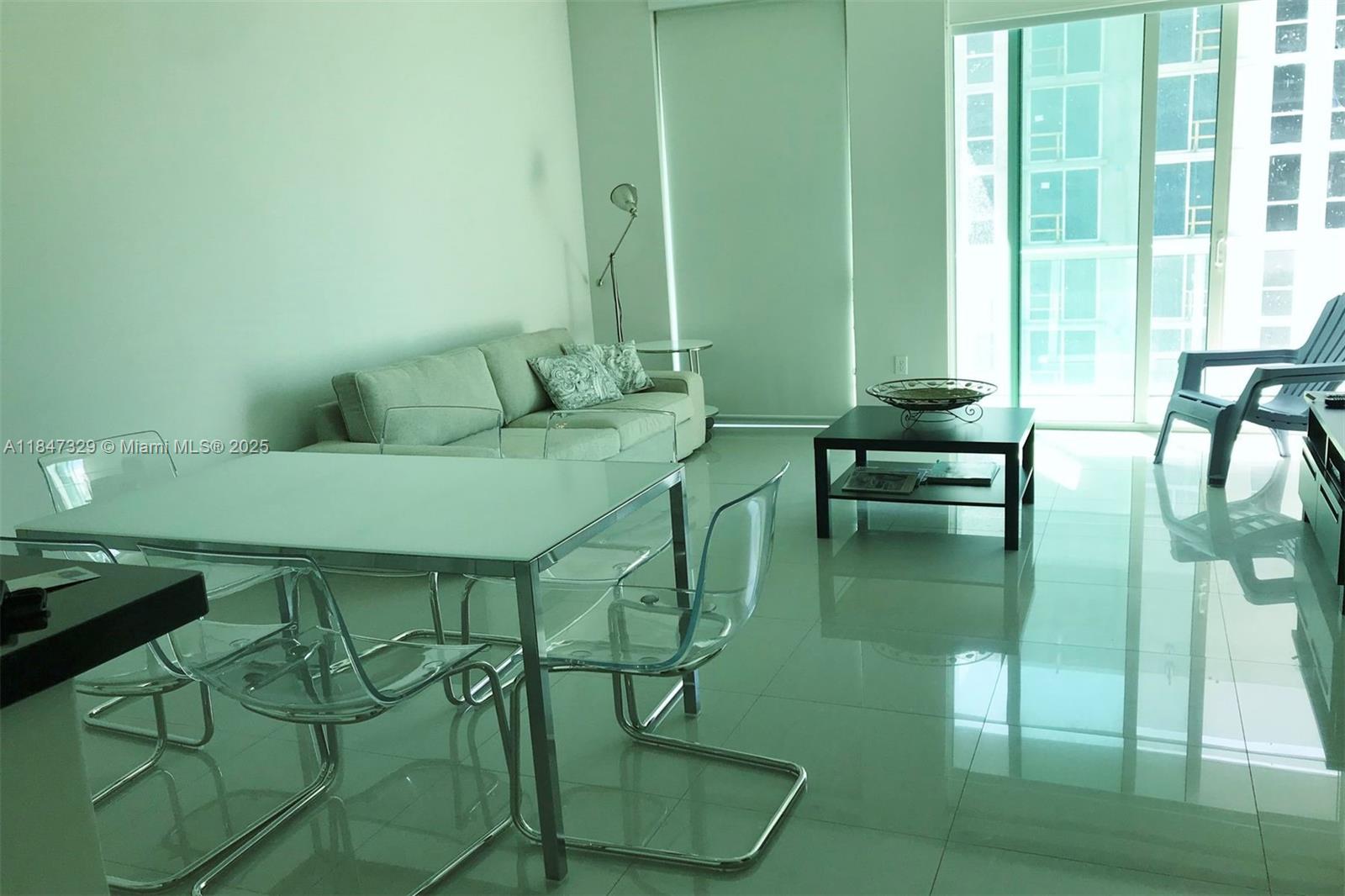 1 bed/1 bath Unit with balcony at Vizcayne South. Features tile with floor-to-ceiling impact glass windows. The kitchen is equipped with stainless steel appliances, cabinets, and granite countertops. Bathroom includes a shower and separate bathtub. Comes with 1 assigned covered parking space and 1 storage unit. New Air Conditioning installed.
Amenities including 24/7 concierge services, swimming pools, a modern fitness center, spa facilities, billiard room, security, etc. Tenant occupied until February 7, 2026.
