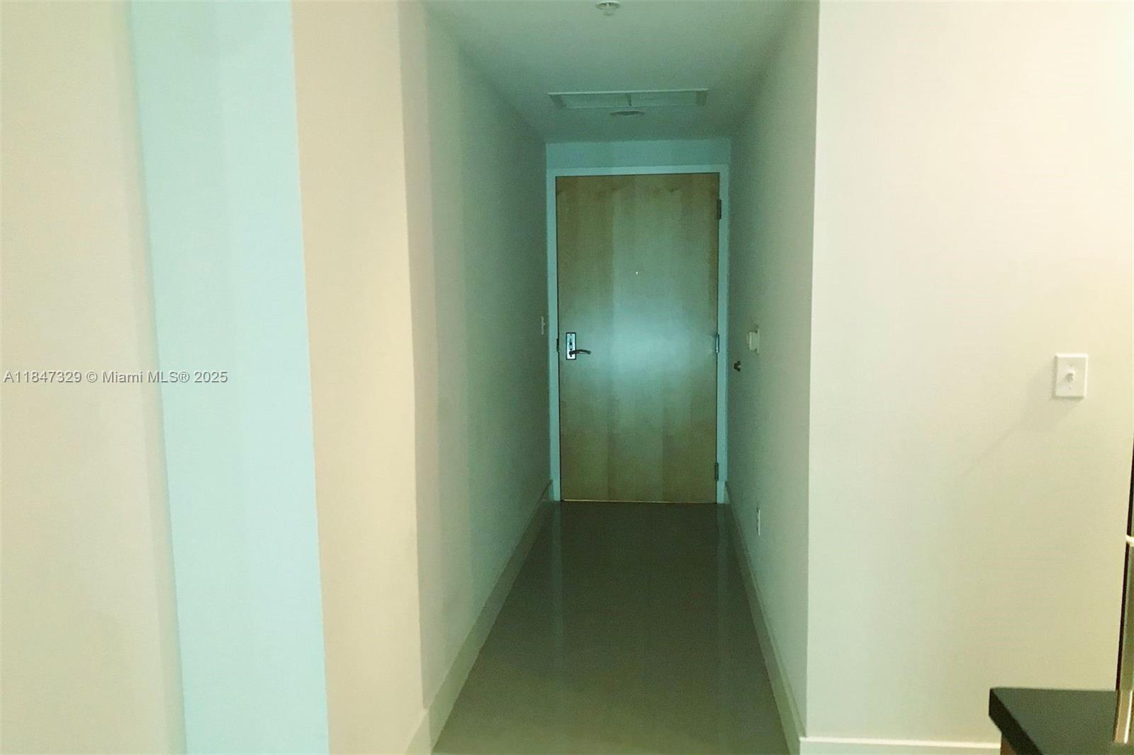 VIZCAYNE SOUTH CONDO - Residential