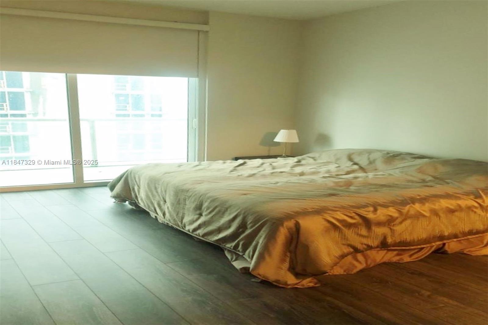 VIZCAYNE SOUTH CONDO - Residential