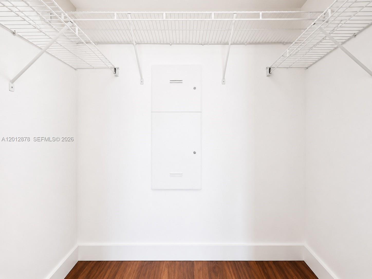 THE PLAZA 901 BRICKELL CO - Residential Lease