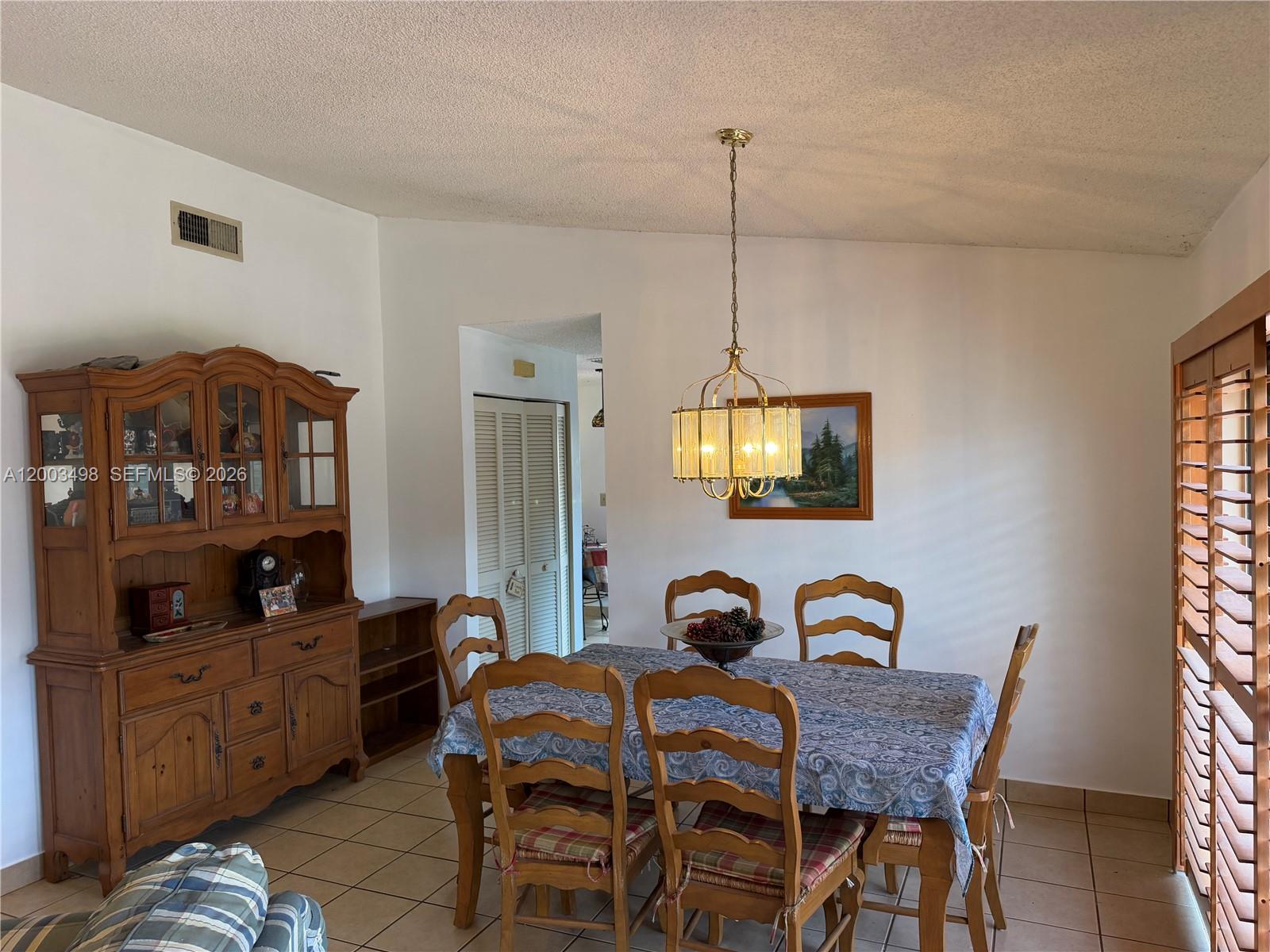 COUNTRY LAKE MANORS SEC 2 - Residential