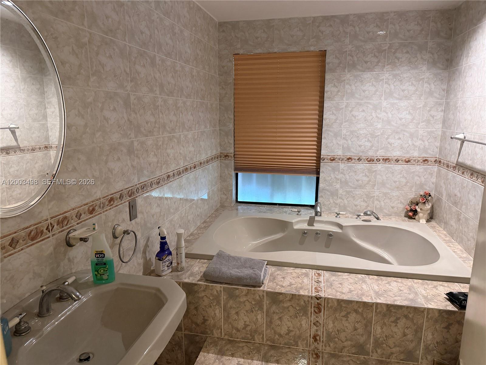 COUNTRY LAKE MANORS SEC 2 - Residential