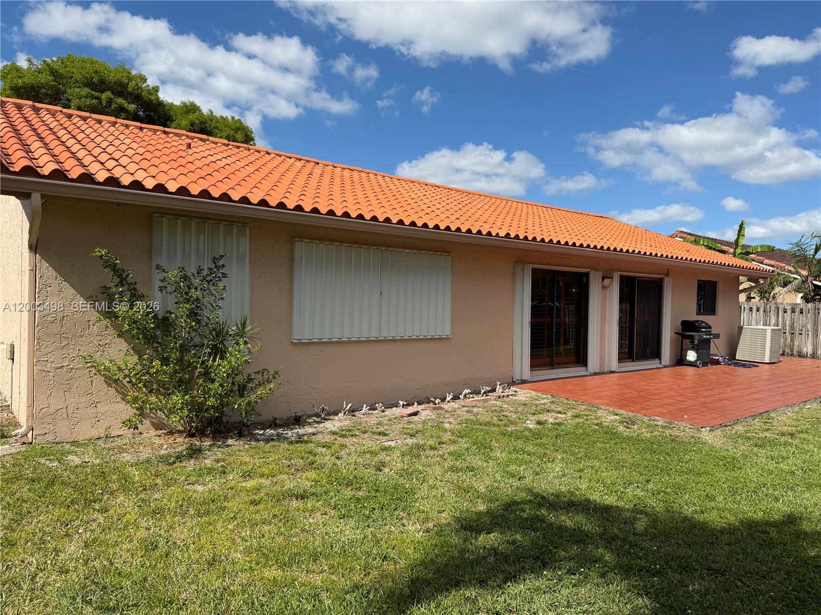 COUNTRY LAKE MANORS SEC 2 - Residential