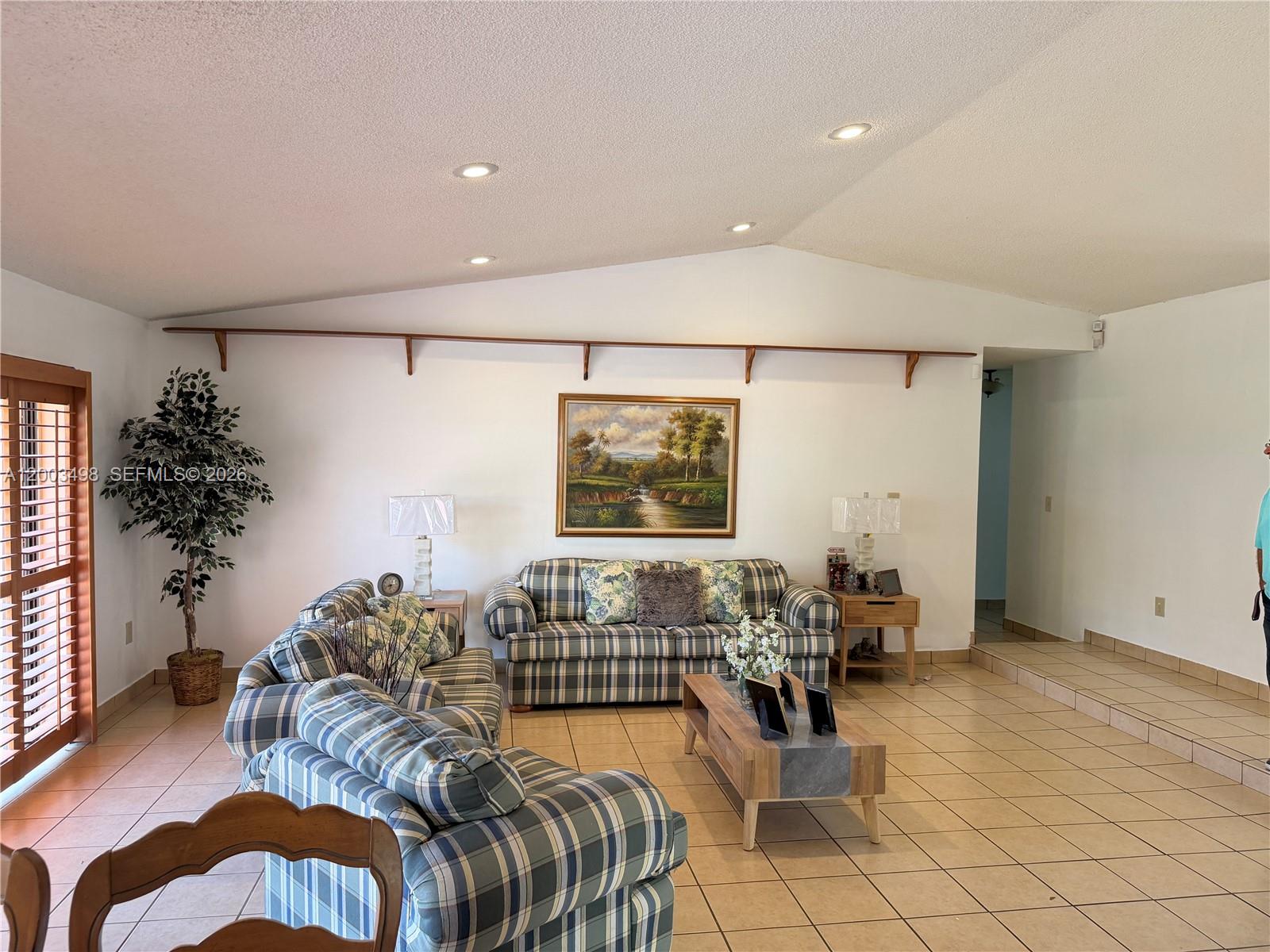 COUNTRY LAKE MANORS SEC 2 - Residential