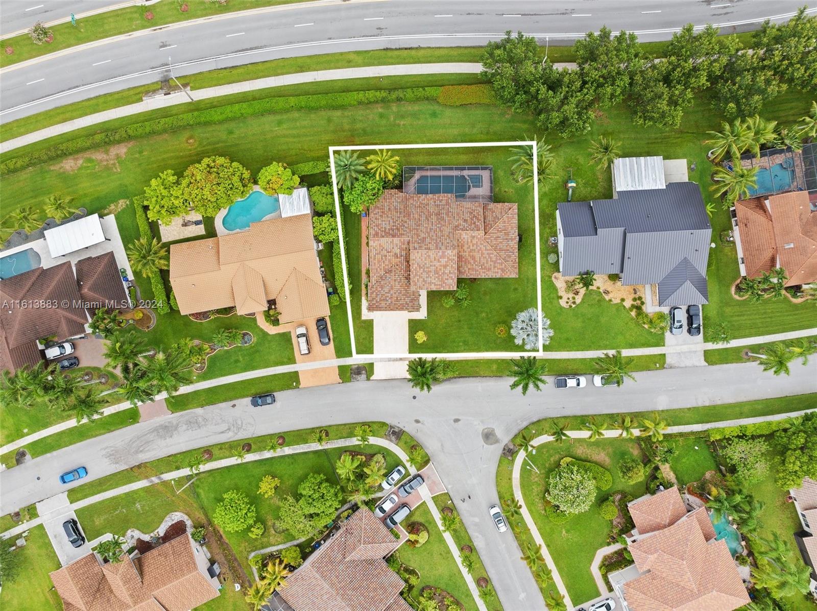 PASADENA AT CHAPEL TRAIL - Residential