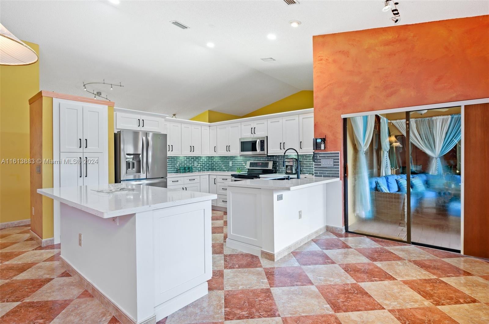 PASADENA AT CHAPEL TRAIL - Residential